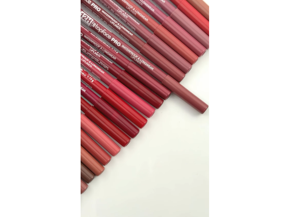 Олівець для губ водостійкий Topface PT621 PRO Waterproof & Longwear Lipliner 032 Fire Kiss, глибокий цегляно-червоний, 1,14 г